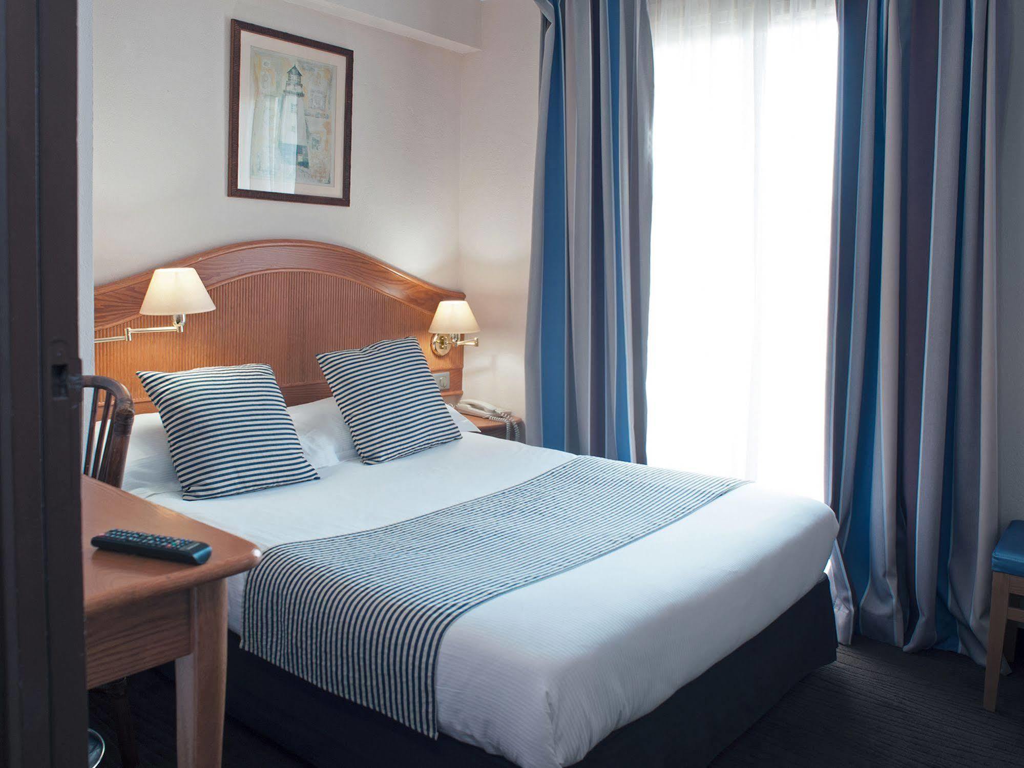 Esprit D'azur Hotel 3*